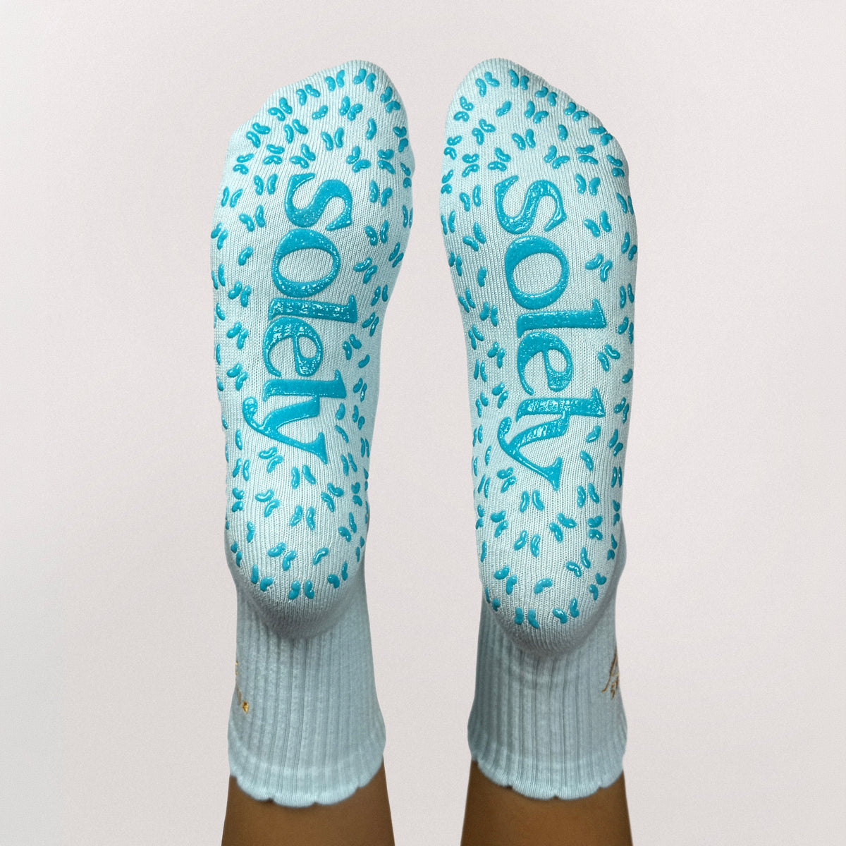 Pilates Club Grip Crew Socks - Powder Blue