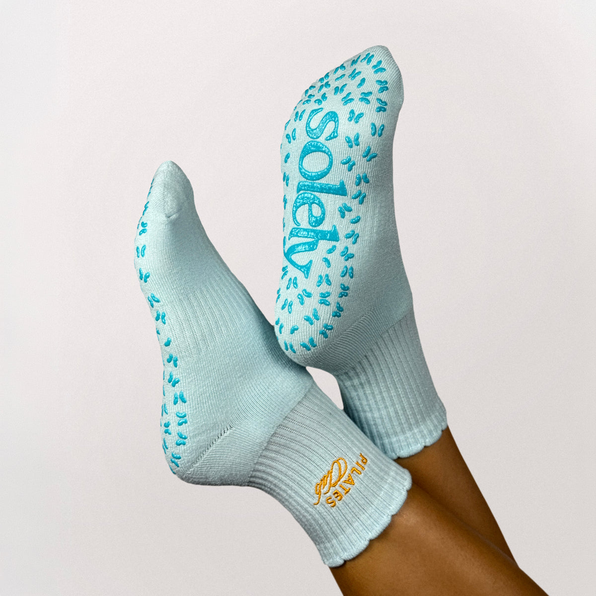 Pilates Club Grip Crew Socks - Powder Blue
